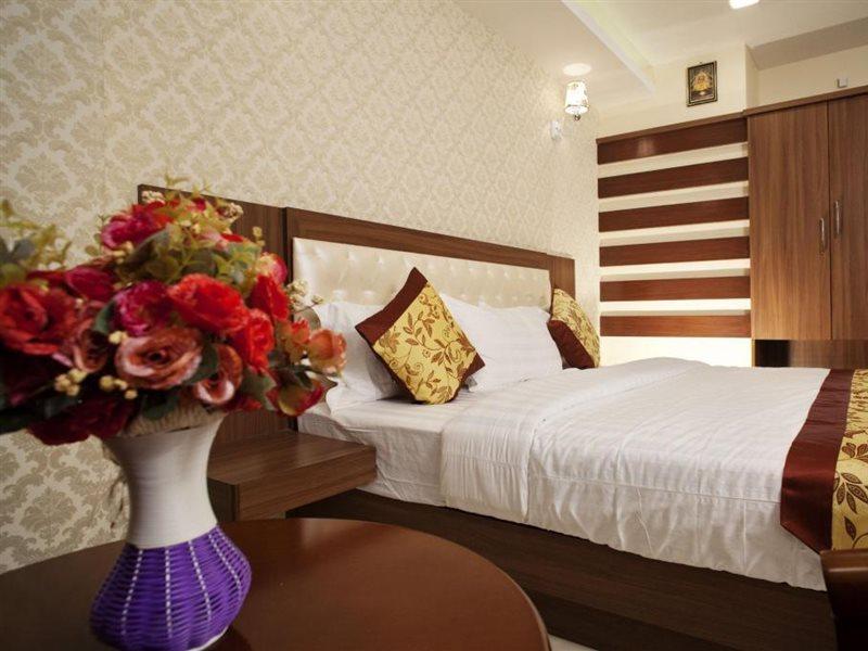 Hotel Mahalakshmi Residency Kolluru Eksteriør billede