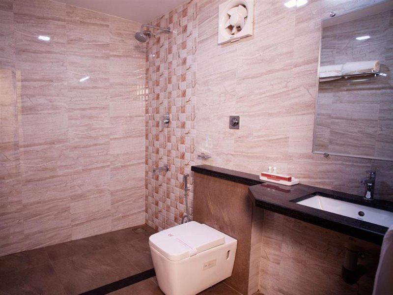 Hotel Mahalakshmi Residency Kolluru Eksteriør billede
