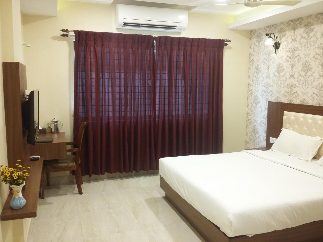 Hotel Mahalakshmi Residency Kolluru Eksteriør billede