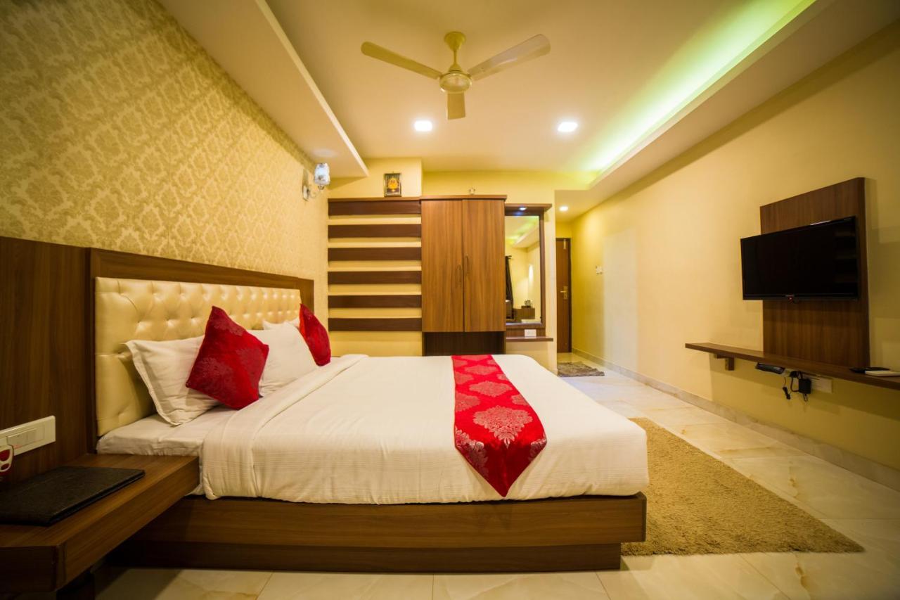 Hotel Mahalakshmi Residency Kolluru Eksteriør billede