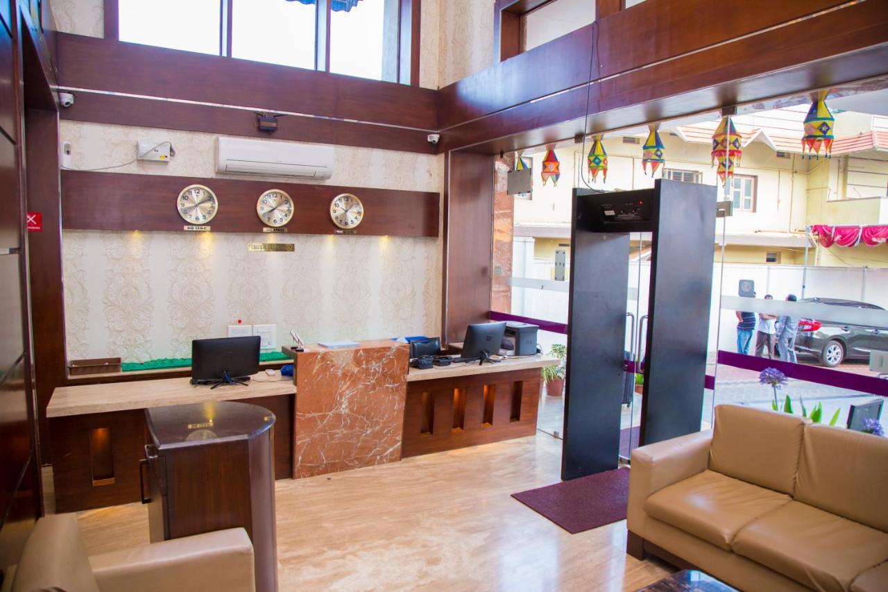 Hotel Mahalakshmi Residency Kolluru Eksteriør billede